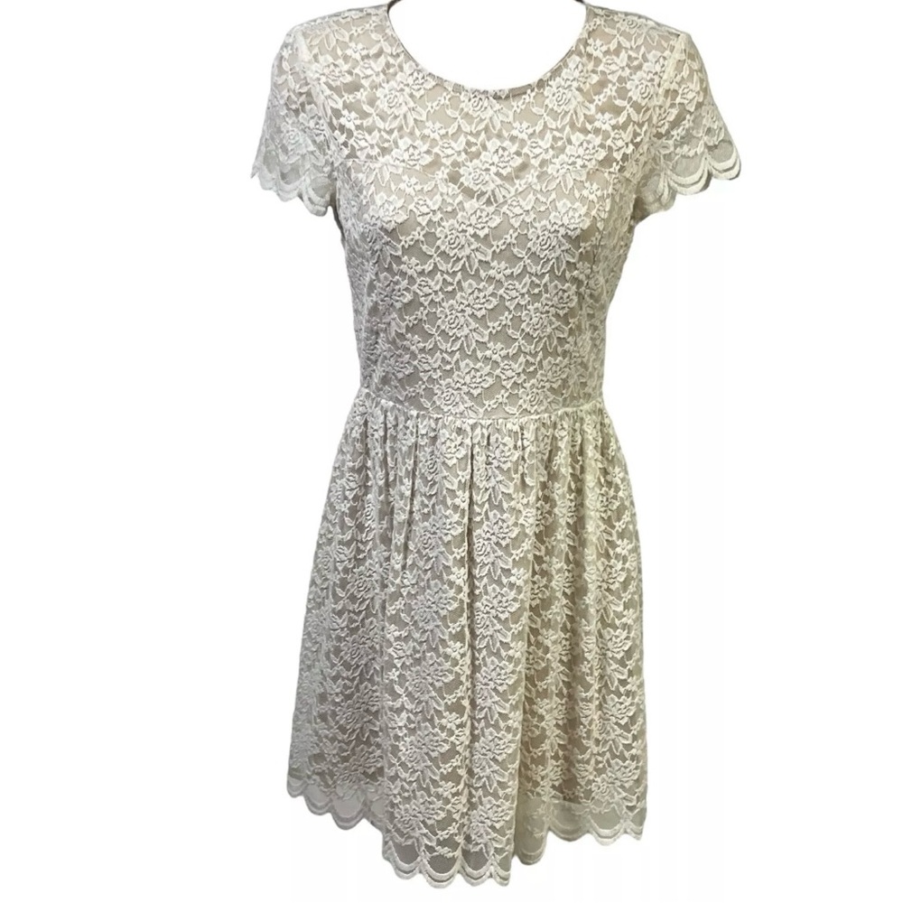 EXPRESS Floral Lace Dress